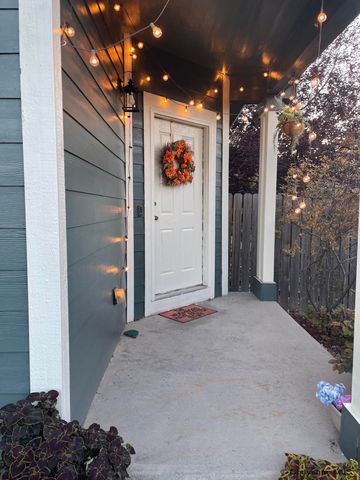 1722 SUNNY HILL, Cheyenne, WY 82001