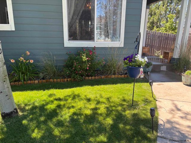 1722 SUNNY HILL, Cheyenne, WY 82001