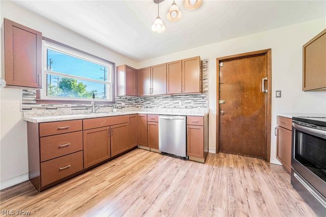25542 Concord Drive, Beachwood, OH 44122