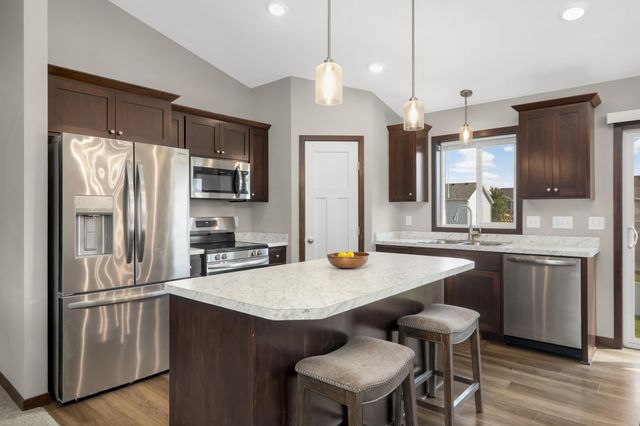 3376 237th Avenue NW, Saint Francis, MN 55070