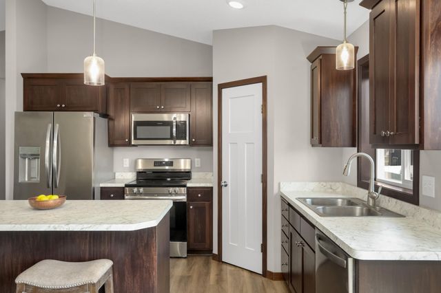 3376 237th Avenue NW, Saint Francis, MN 55070