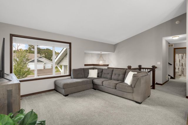 3376 237th Avenue NW, Saint Francis, MN 55070