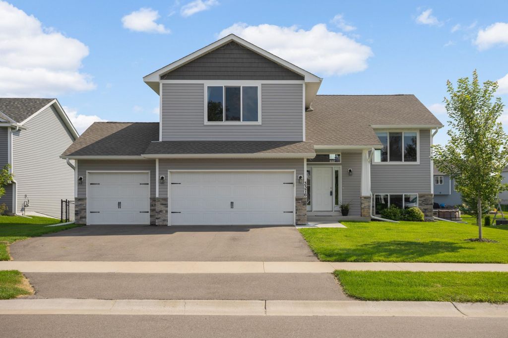 3376 237th Avenue NW, Saint Francis, MN 55070