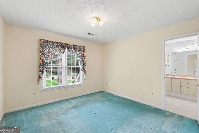 5008 CHAPEL LAKE Circle, Douglasville, GA 30135
