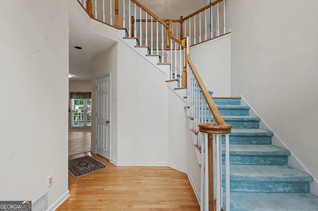 5008 CHAPEL LAKE Circle, Douglasville, GA 30135