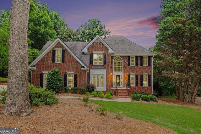 5008 CHAPEL LAKE Circle, Douglasville, GA 30135