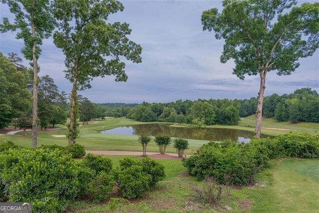 5008 CHAPEL LAKE Circle, Douglasville, GA 30135