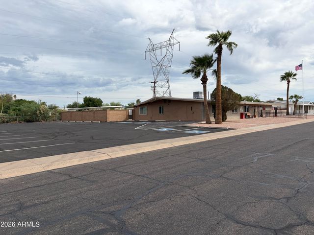 5708 E UNIVERSITY Drive, Mesa, AZ 85205