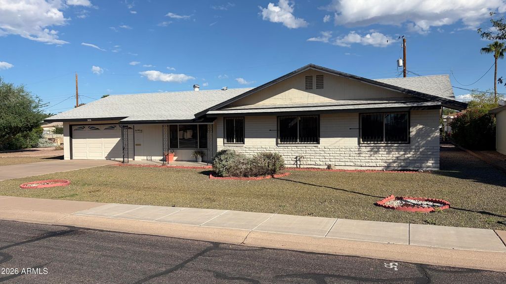5708 E UNIVERSITY Drive, Mesa, AZ 85205
