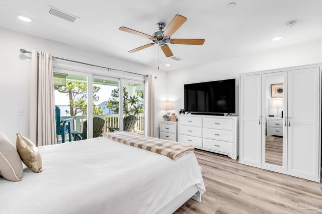 16140 Innerarity Pt Rd, Pensacola, FL 32507