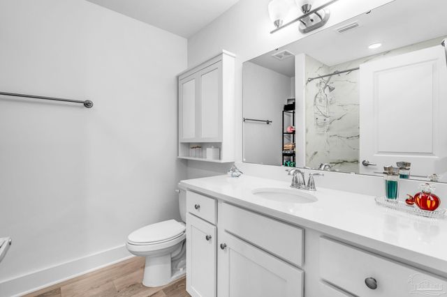 16140 Innerarity Pt Rd, Pensacola, FL 32507