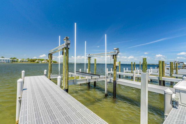 16140 Innerarity Pt Rd, Pensacola, FL 32507