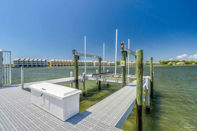 16140 Innerarity Pt Rd, Pensacola, FL 32507