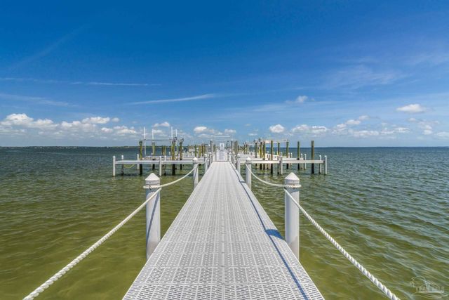 16140 Innerarity Pt Rd, Pensacola, FL 32507