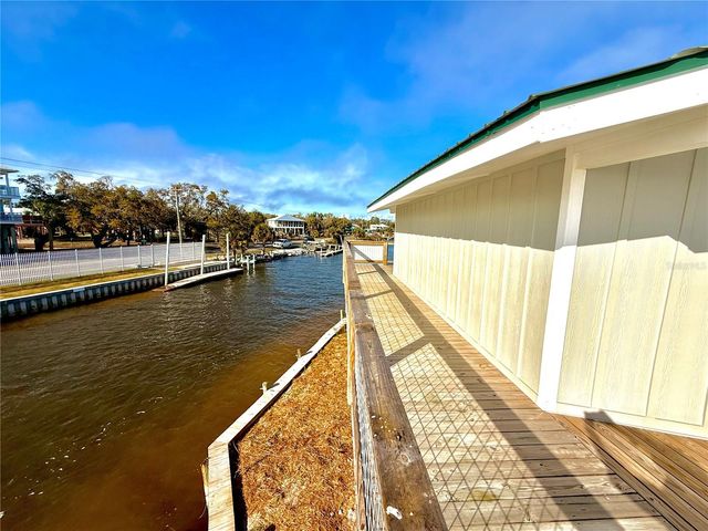 18 4TH STREET, Horseshoe Beach, FL 32648