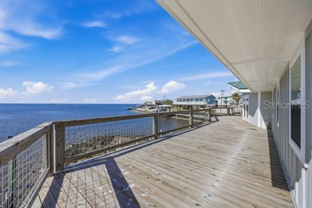 18 4TH STREET, Horseshoe Beach, FL 32648
