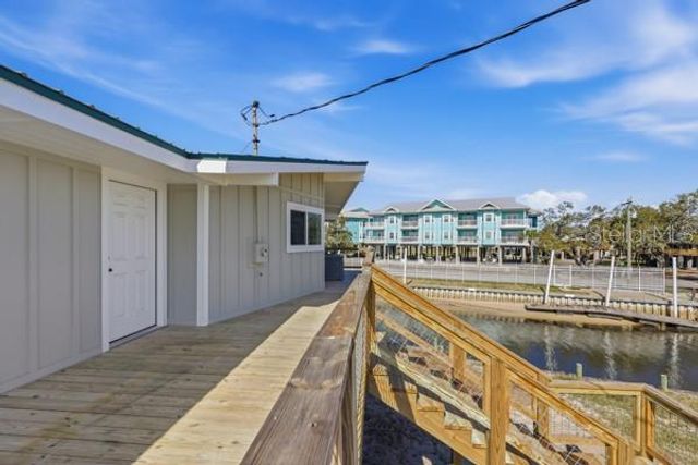 18 4TH STREET, Horseshoe Beach, FL 32648