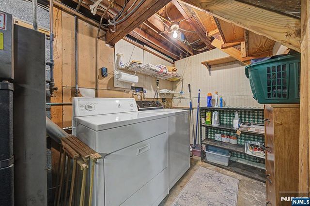 40 Dacotah Avenue, Oakland, NJ 07436