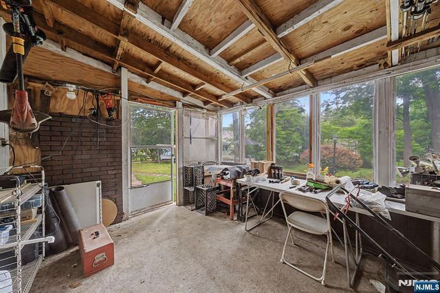 40 Dacotah Avenue, Oakland, NJ 07436