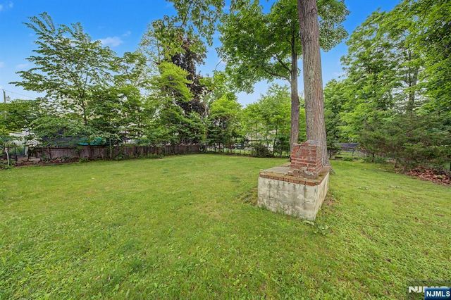 40 Dacotah Avenue, Oakland, NJ 07436
