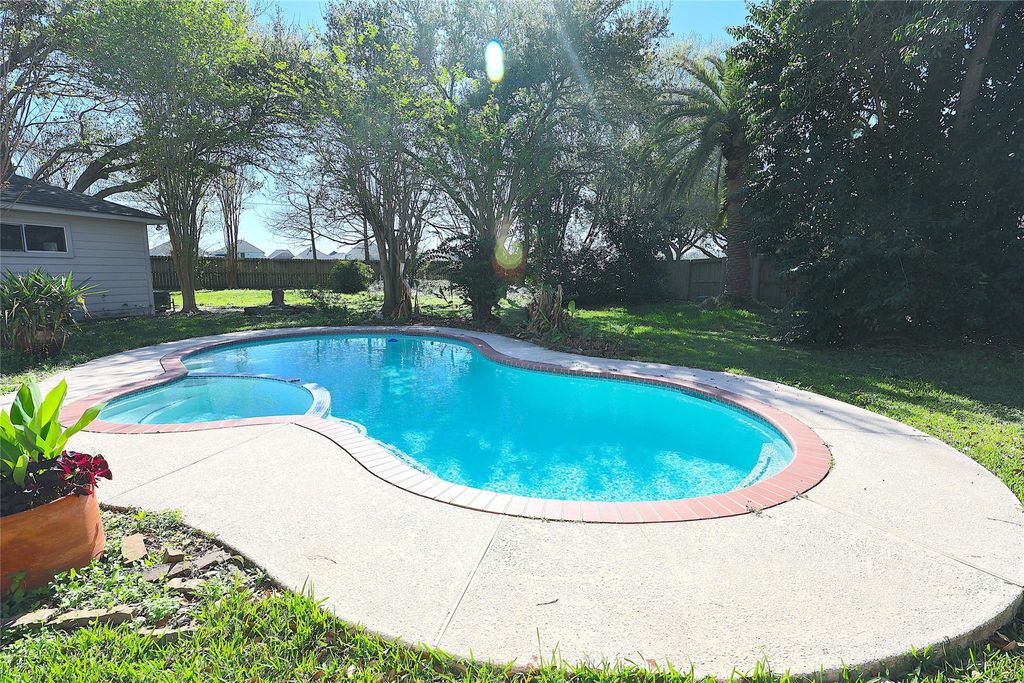 1107 Magnolia Woods Court, Sugar Land, TX 77479