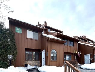 211 Falcon Court 211, Poughkeepsie, NY 12603