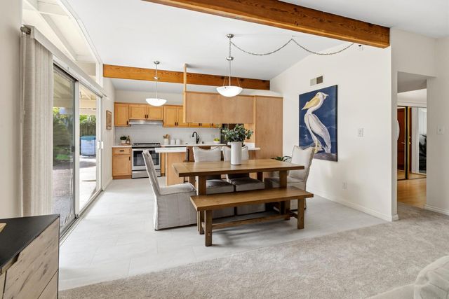 5720 River Oak Way, Carmichael, CA 95608