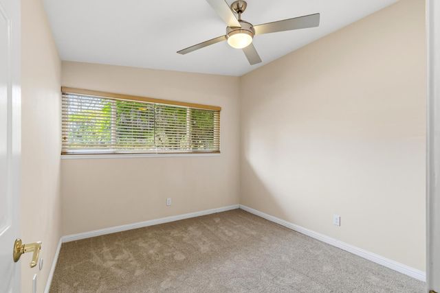 5720 River Oak Way, Carmichael, CA 95608