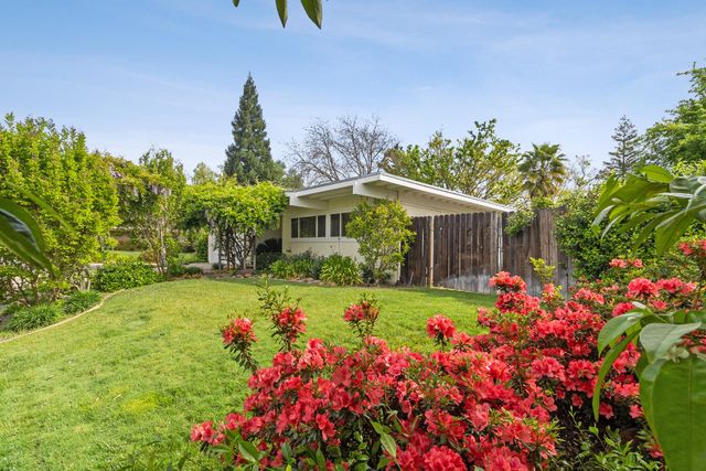 5720 River Oak Way, Carmichael, CA 95608