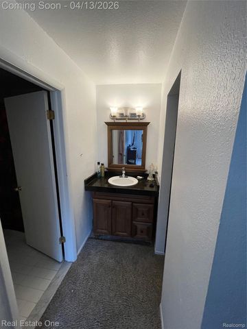 24738 Cashmere Court 120, Southfield, MI 48033