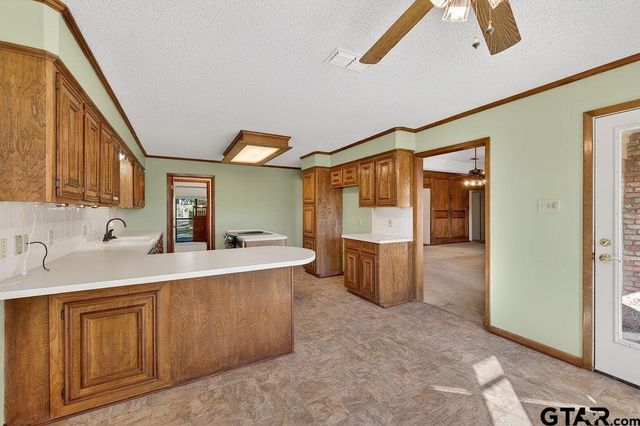 1111 Hillside Drive, Athens, TX 75751