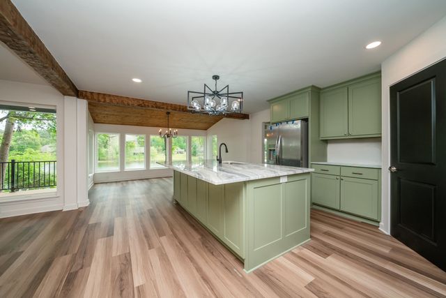 276 Hillshore Cir, Longview, TX 75605