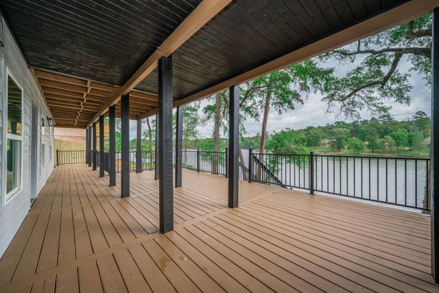 276 Hillshore Cir, Longview, TX 75605