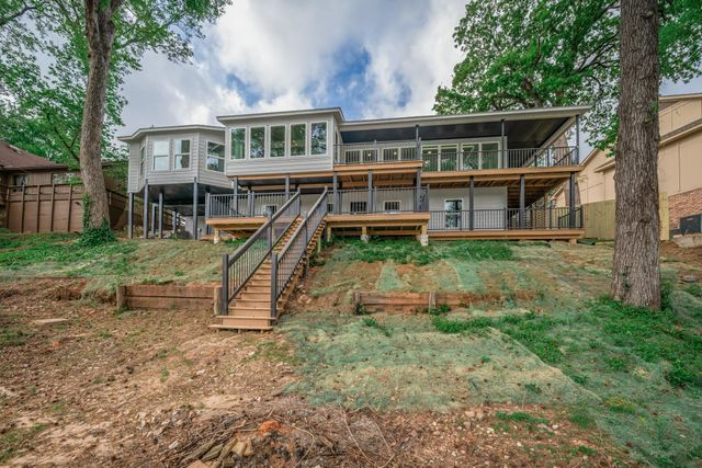 276 Hillshore Cir, Longview, TX 75605