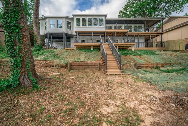 276 Hillshore Cir, Longview, TX 75605