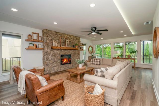 276 Hillshore Cir, Longview, TX 75605