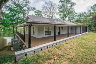 276 Hillshore Cir, Longview, TX 75605