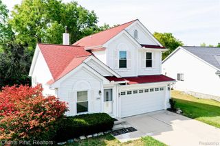 8543 Barrington Drive, Ypsilanti, MI 48198