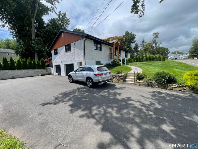 88 Yale Avenue, Milford, CT 06460