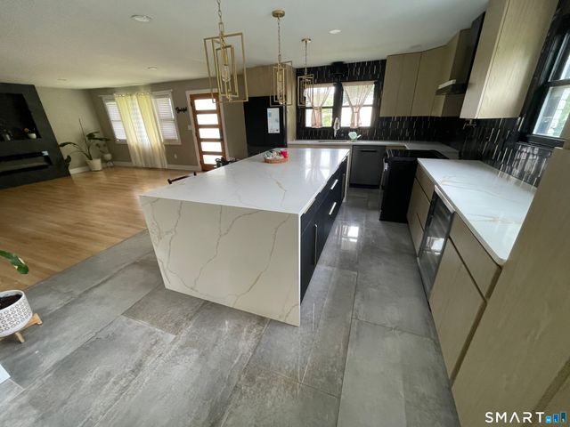 88 Yale Avenue, Milford, CT 06460