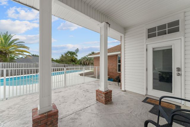 1107 N College Boulevard, Lynn Haven, FL 32444