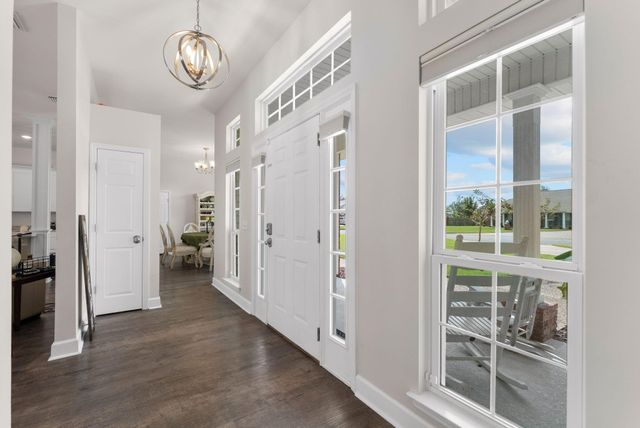 1107 N College Boulevard, Lynn Haven, FL 32444