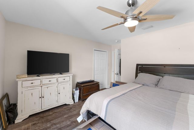 1107 N College Boulevard, Lynn Haven, FL 32444