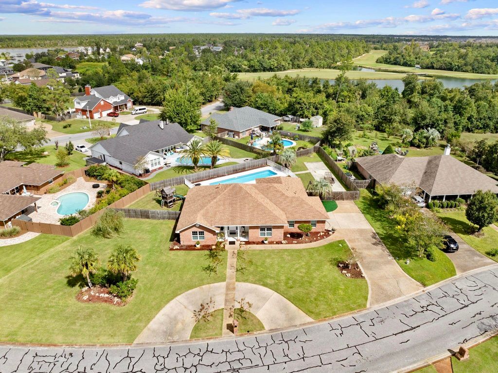 1107 N College Boulevard, Lynn Haven, FL 32444