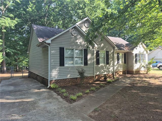 630 Logan Lane, Liberty, NC 27298