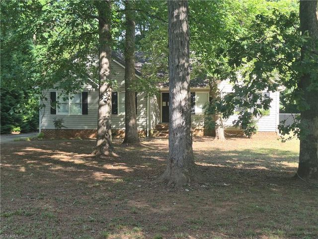 630 Logan Lane, Liberty, NC 27298