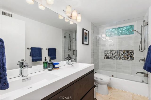 4556 Poe Avenue, Woodland Hills, CA 91364