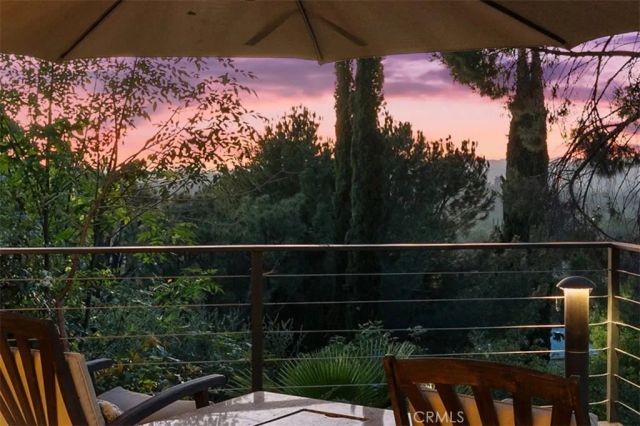 4556 Poe Avenue, Woodland Hills, CA 91364