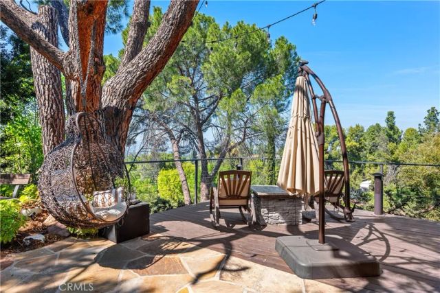 4556 Poe Avenue, Woodland Hills, CA 91364