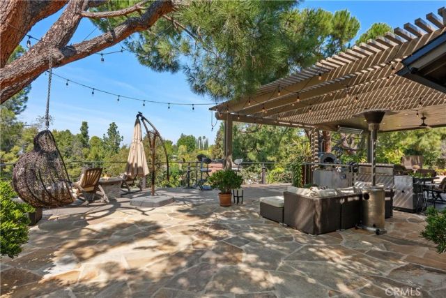 4556 Poe Avenue, Woodland Hills, CA 91364